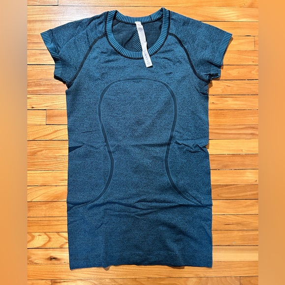 Swiftly Tech Short-Sleeve Shirt - 4 - Picture 1 of 3